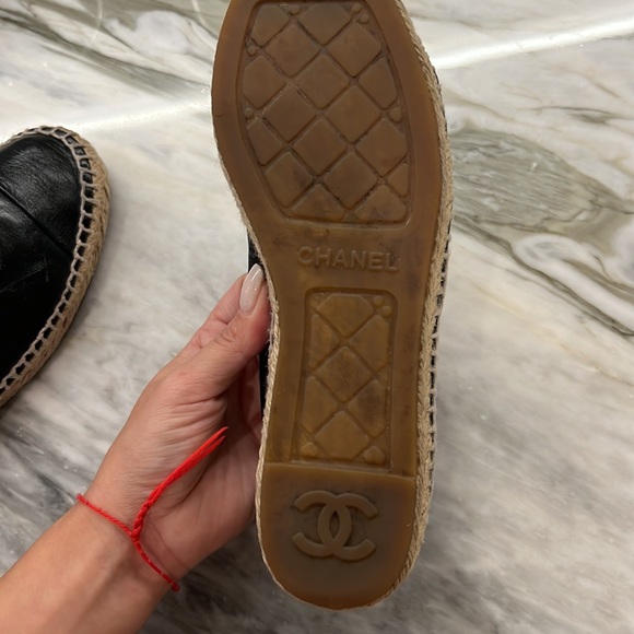 Black Chanel espadrilles - Picture 5 of 8